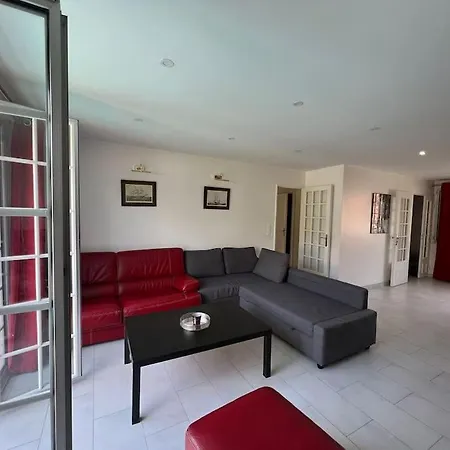 Maison Elegante 아파트